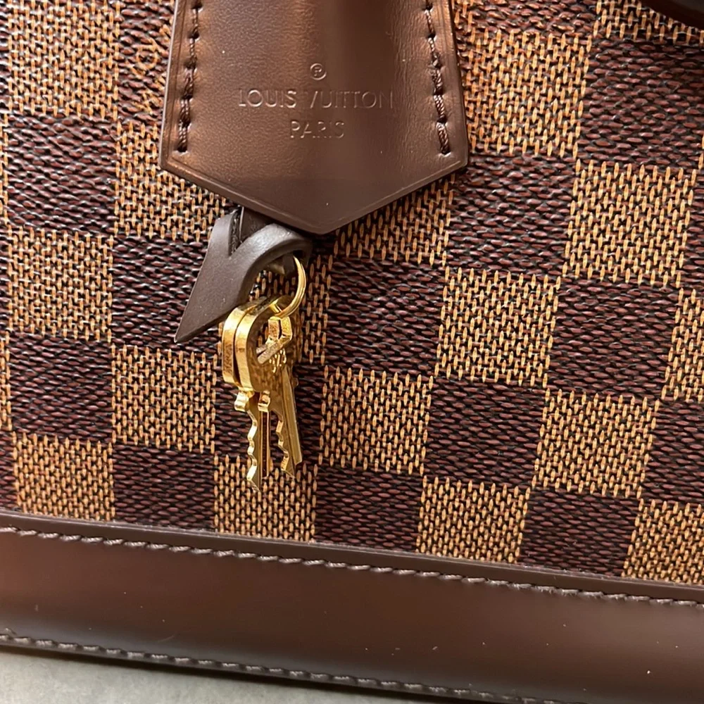 Louis Vuitton Alma PM Damier Ebene! ♥️ - Picture 3 of 15